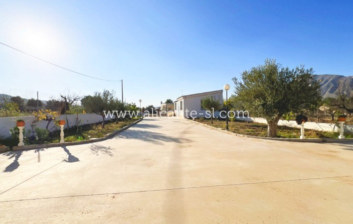 Venta - Villa  - Hondón de los Fráiles