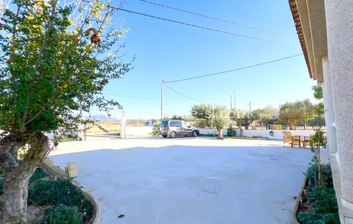 Venta - Villa  - Hondón de los Fráiles