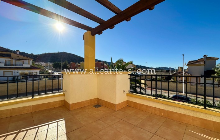 Sale - Villa  - Hondón de las Nieves