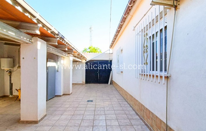Sale - Villa  - Hondón de los Fráiles