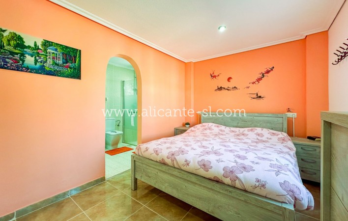 Venta - Villa  - Hondón de las Nieves