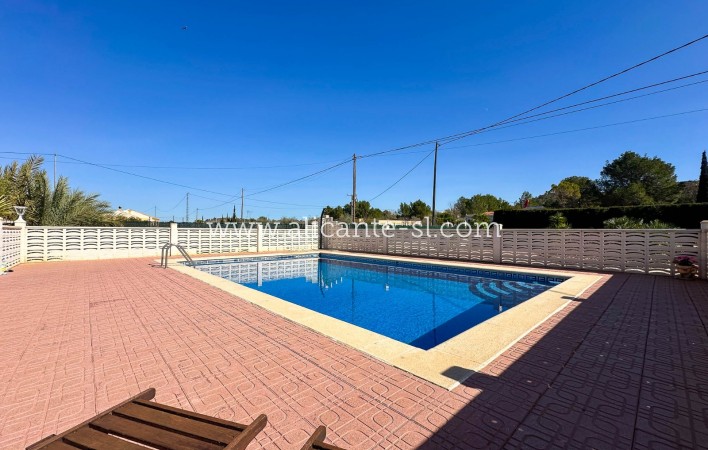 Venta - Villa  - Hondón de las Nieves