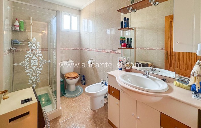 Venta - Villa  - La Romana