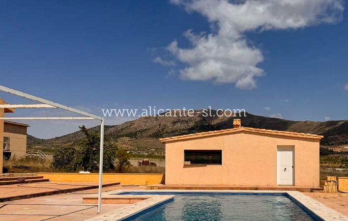 Venta - Villa  - La Romana