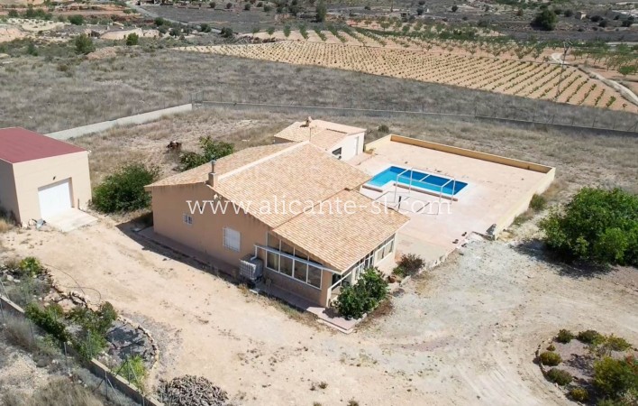 Venta - Villa  - La Romana
