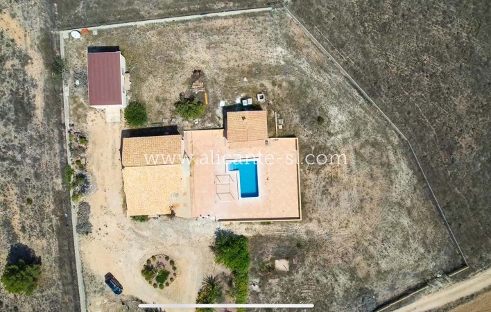 Venta - Villa  - La Romana