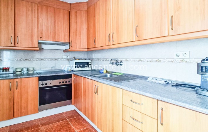 Sale - Villa  - Hondón de las Nieves