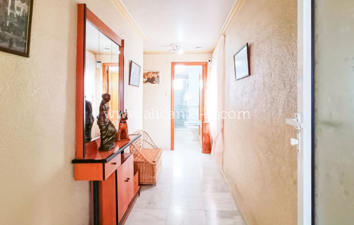 Sale - Villa  - Hondón de las Nieves