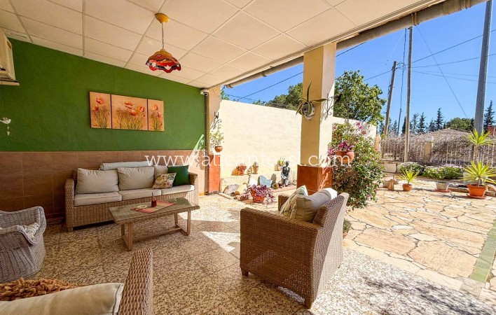 Sale - Finca - La Romana