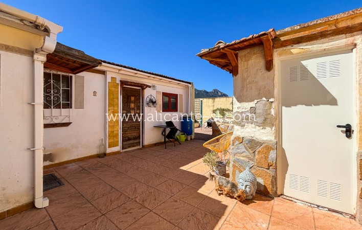 Sale - Finca - La Romana