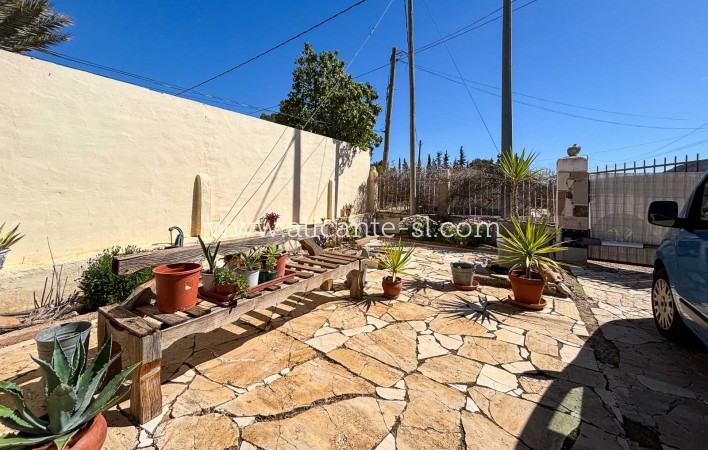 Sale - Finca - La Romana