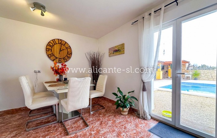 Venta - Villa  - La Romana