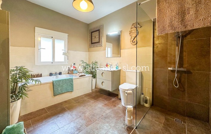 Venta - Villa  - La Romana