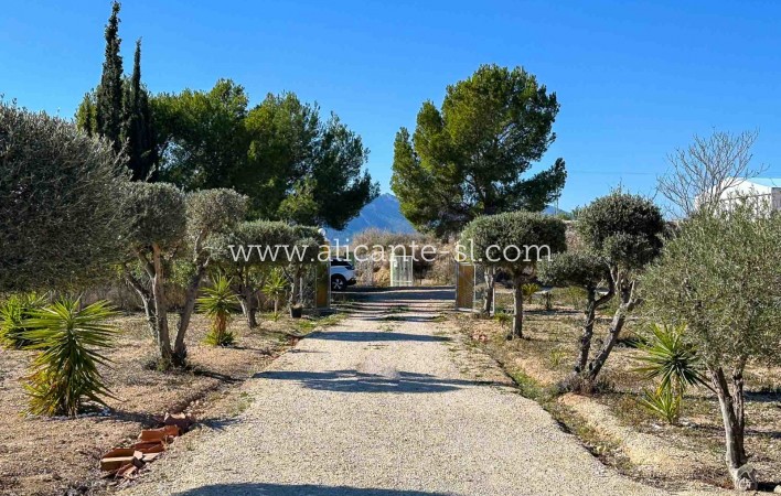 Venta - Villa  - La Romana