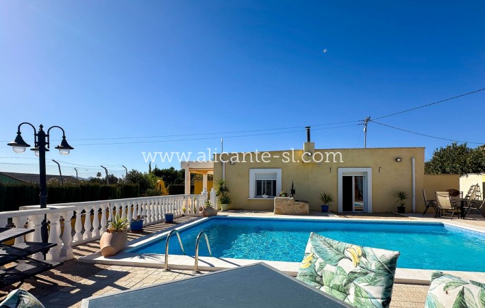 Venta - Villa  - La Romana