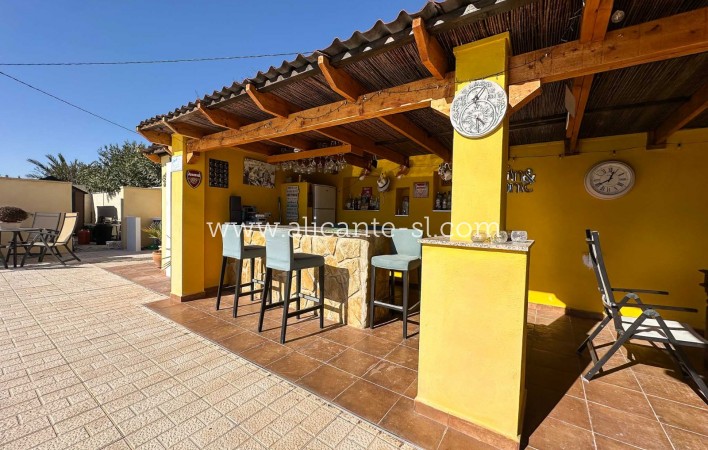 Venta - Villa  - La Romana