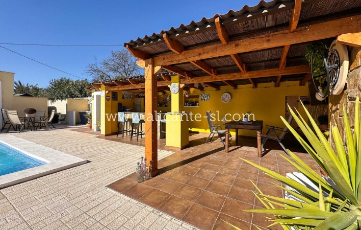 Venta - Villa  - La Romana