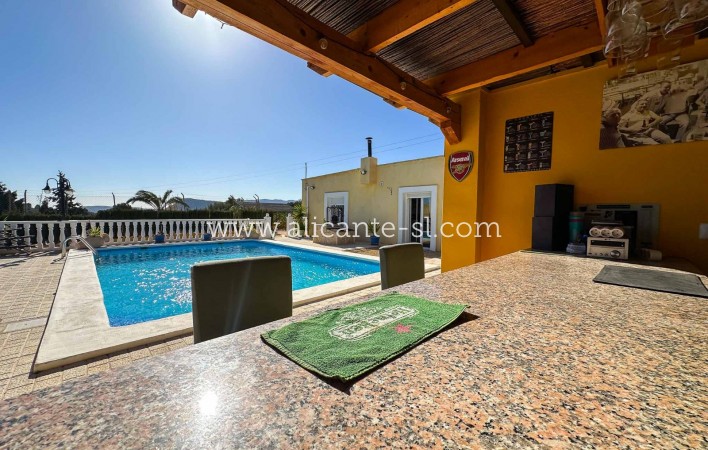 Venta - Villa  - La Romana